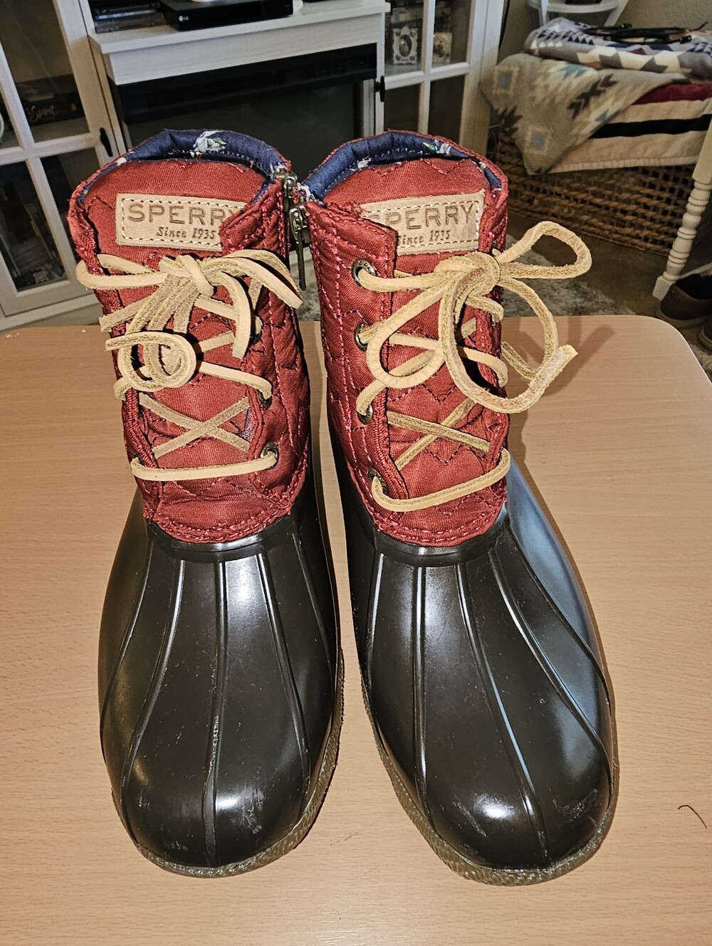 SPERRY 'Saltwater Quilted' Duck Boots Red/Burgundy Duck Pattern Inside Size 6